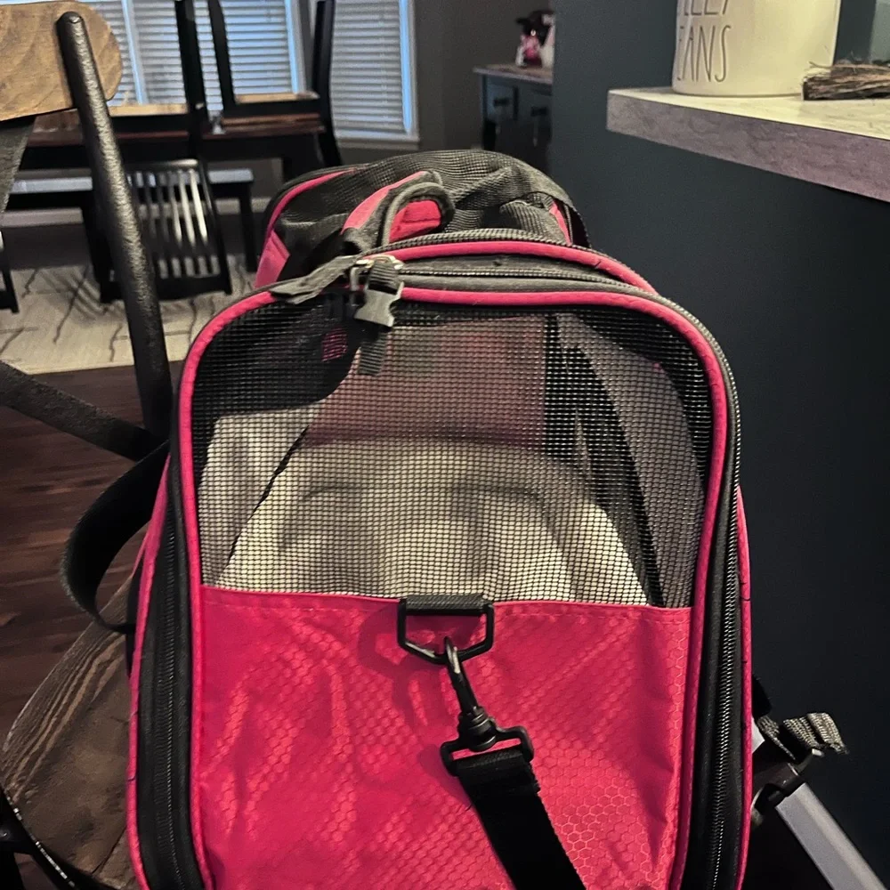 Practically new cat carrier